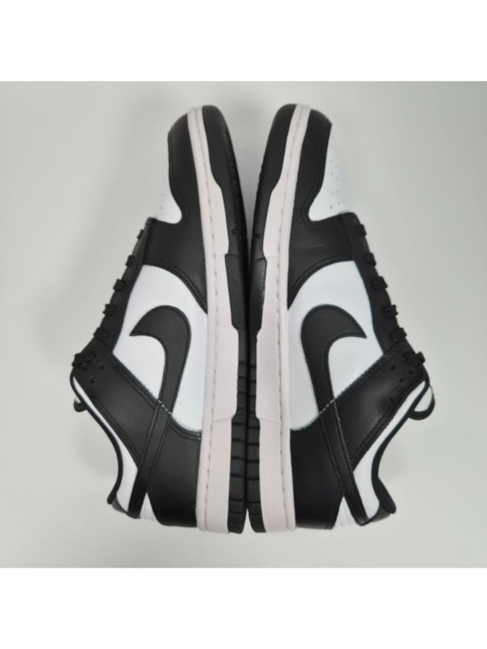Nike Dunk Low Retro Women's Black White Panda Sneakers DD1503-101 US Size 10 - Picture 5 of 8